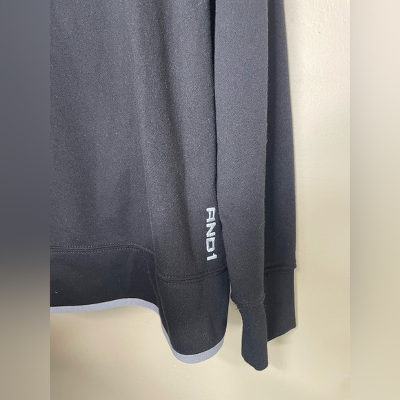 NWT AND1 Men's Basketball Hoodie Pocket Front Size Medium - Picture 3 of 7